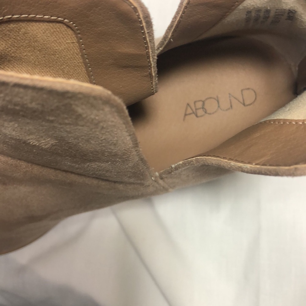 Cute suede tan/taupe colored boots size 11 - Picture 7 of 7
